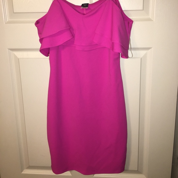 Hot pink dress - Picture 2 of 2